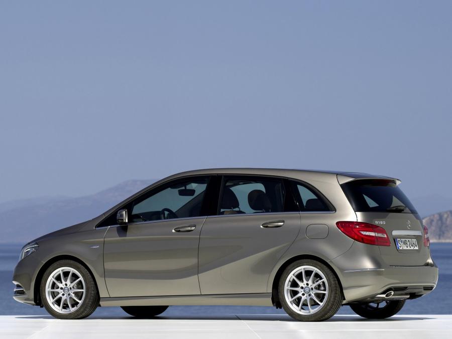  Mercedes-Benz B180 CDI BlueEFFICIENCY 2011 года  (фото 15 из 21)